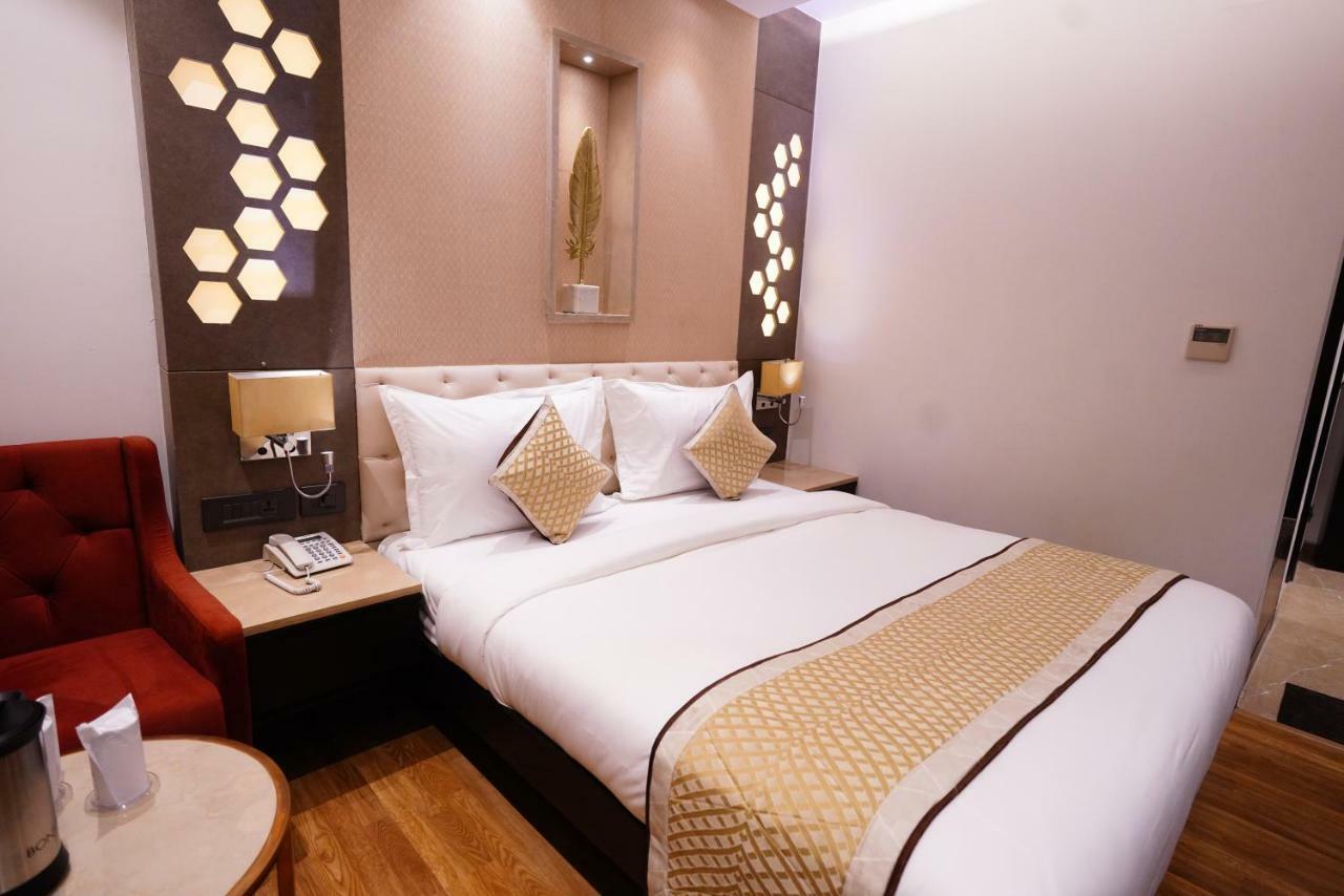 Hotel City Pride With Free Airport Pickup Нью-Делі Екстер'єр фото